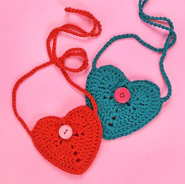 valentines day crafts, crochet heart pouches, red heart keychain
