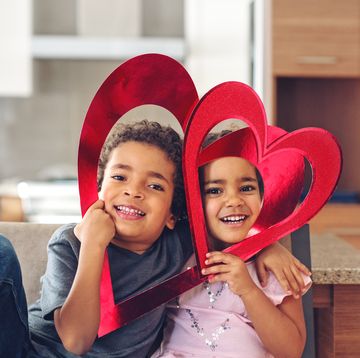 valentines day games kids playing with a heart frame shape